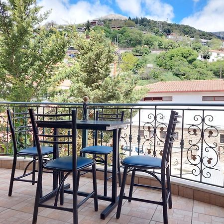 Αρτέμιδα Plus Karpenisi Apartment Exteriér fotografie