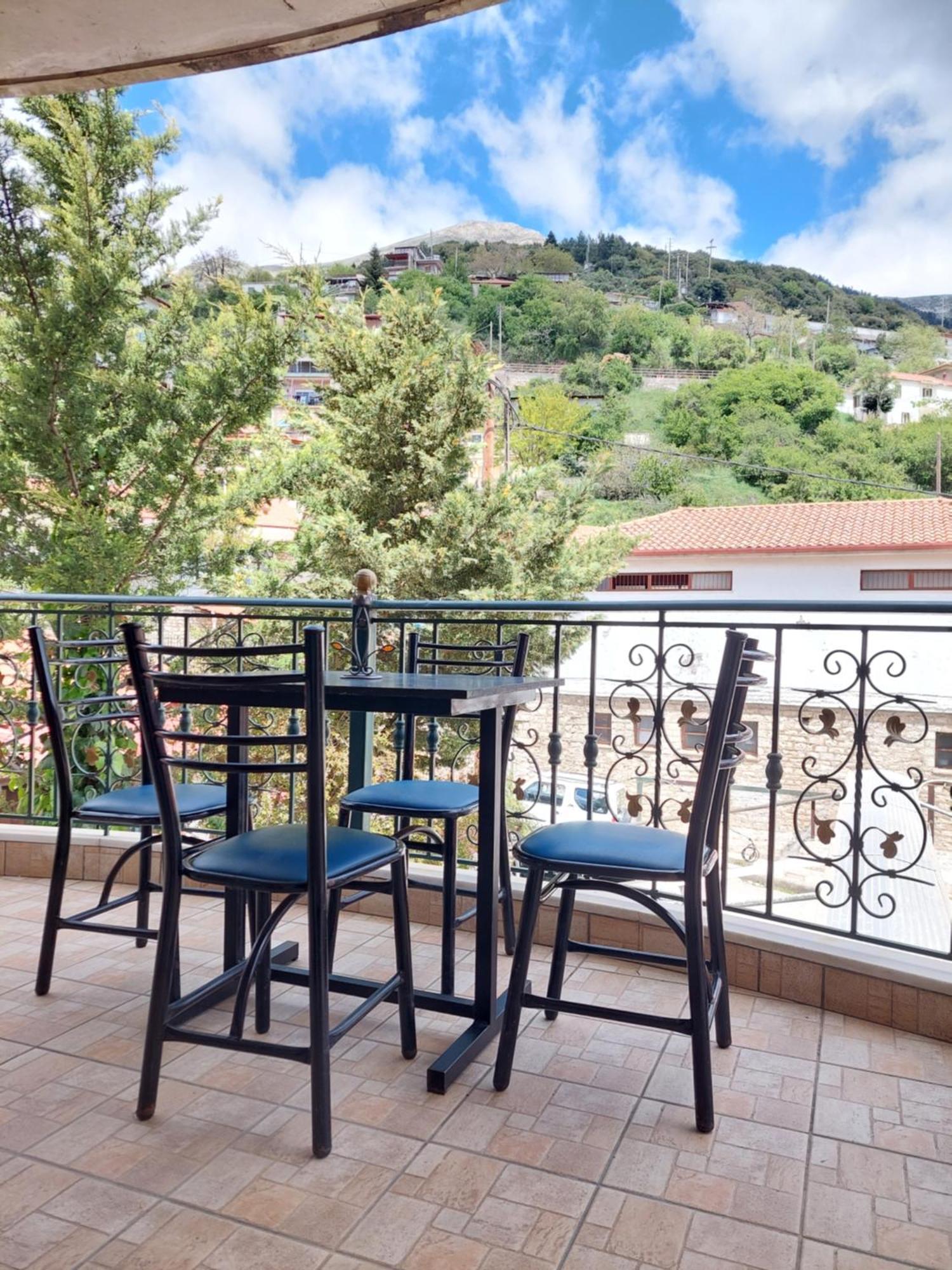 Αρτέμιδα Plus Karpenisi Apartment Exteriér fotografie